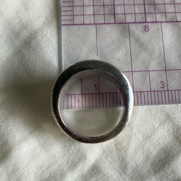 Sterling silver inverted dome ring - Picture 5 of 5